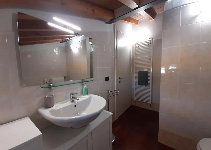 Sui Tetti Di Парма